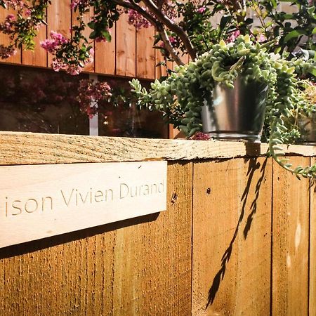 Vivien Durand - Boutique Aparthotel Au Coeur De Burdeos Exterior foto