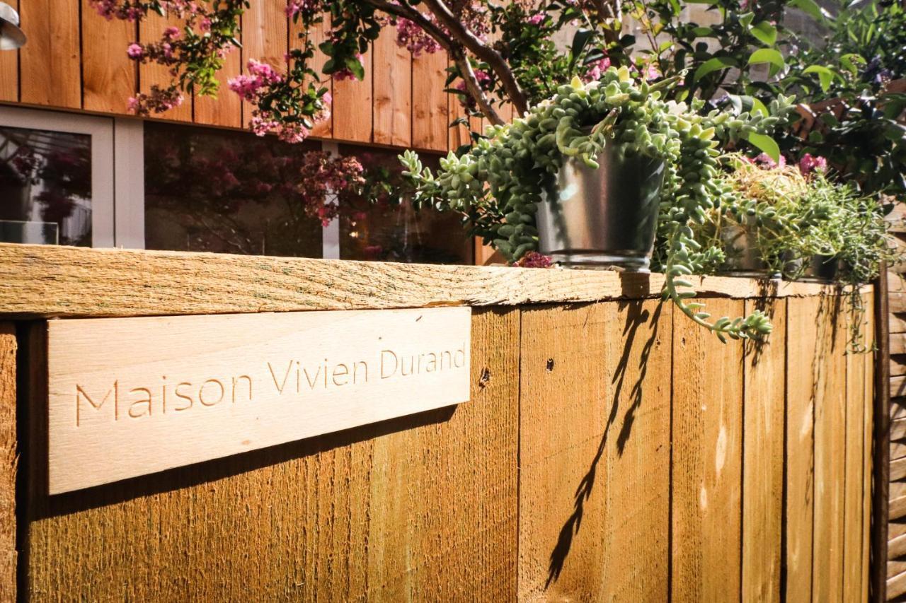 Vivien Durand - Boutique Aparthotel Au Coeur De Burdeos Exterior foto